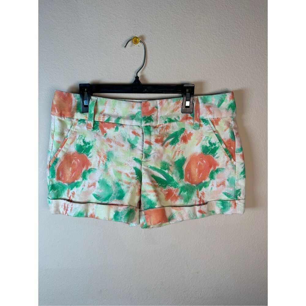 Alice + Olivia Floral Cuffed Mid Rise Shorts sz 6